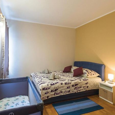Stunning Apartment In Makarska With Kitchen エクステリア 写真